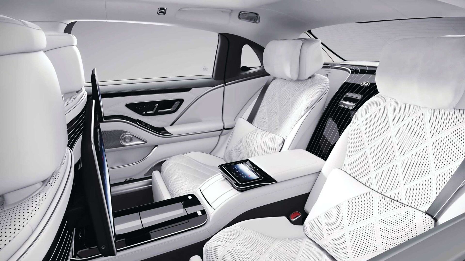 The ultra-deluxe 2022 Mercedes-Maybach S 580
